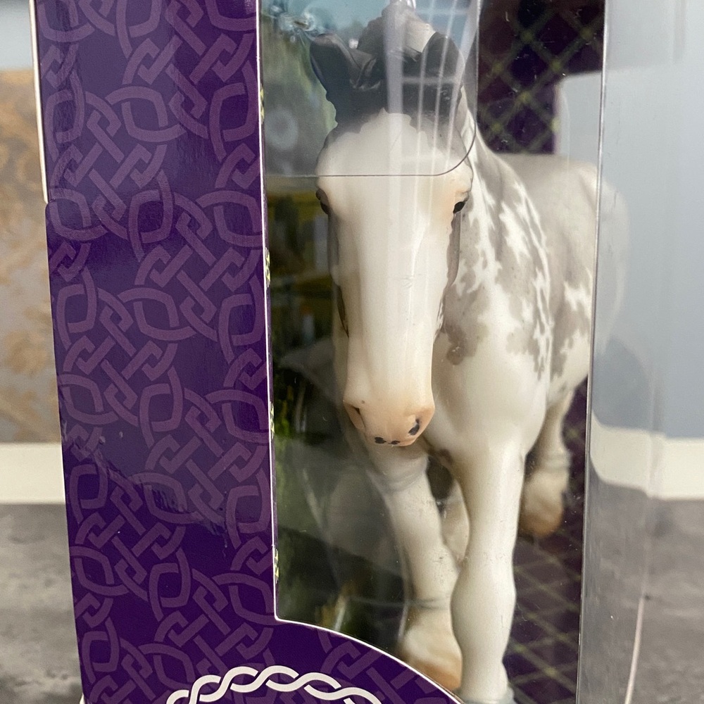 Breyer Matte Benelli Breyerfest 2020 Store Special NIB - Picture 12 of 12